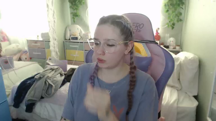Angelina_Glass