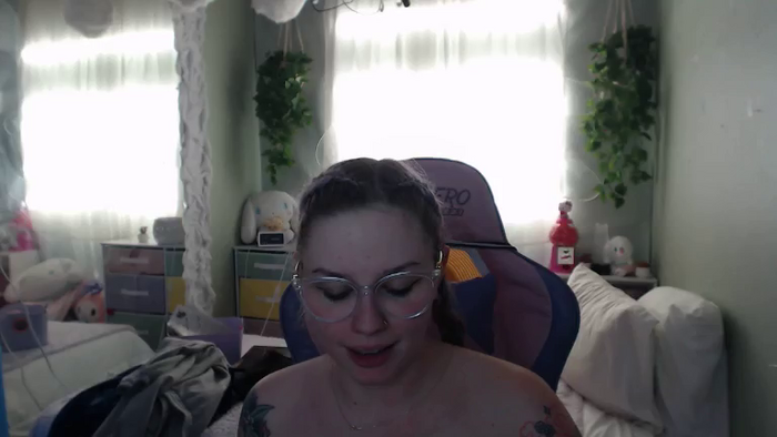 Angelina_Glass