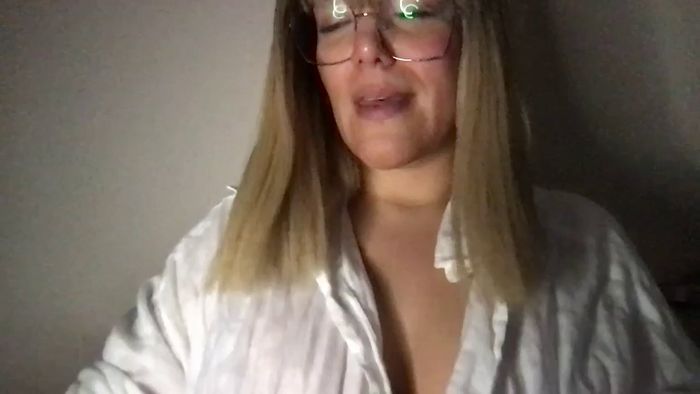 MistressLouUK