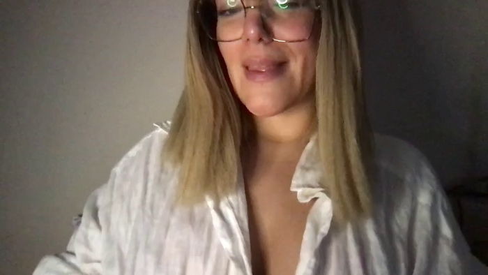 MistressLouUK