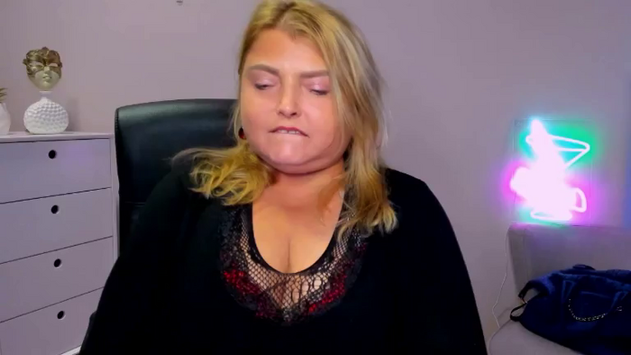 ElodiePLAYGIRL