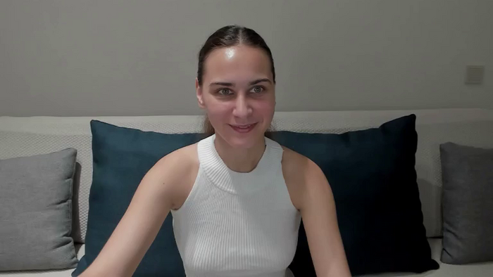 JuliaMoore18