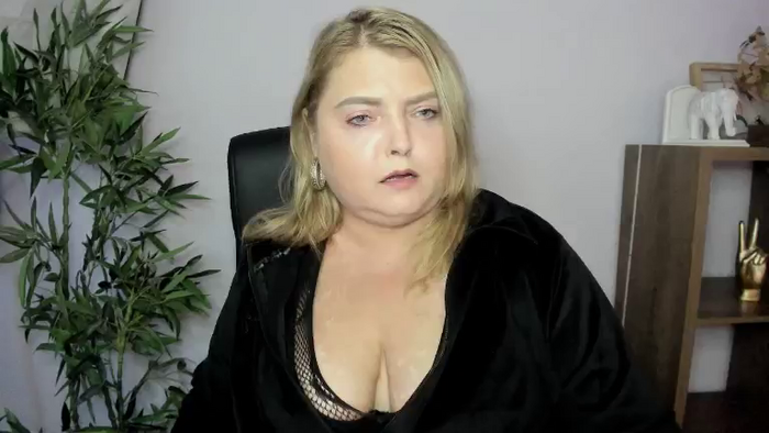 ElodiePLAYGIRL