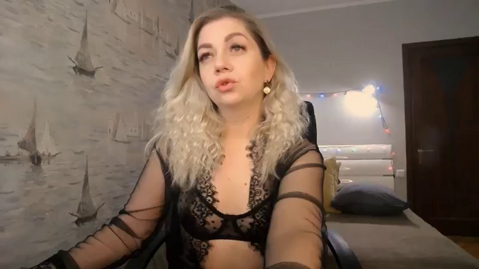 Nichole_Hill