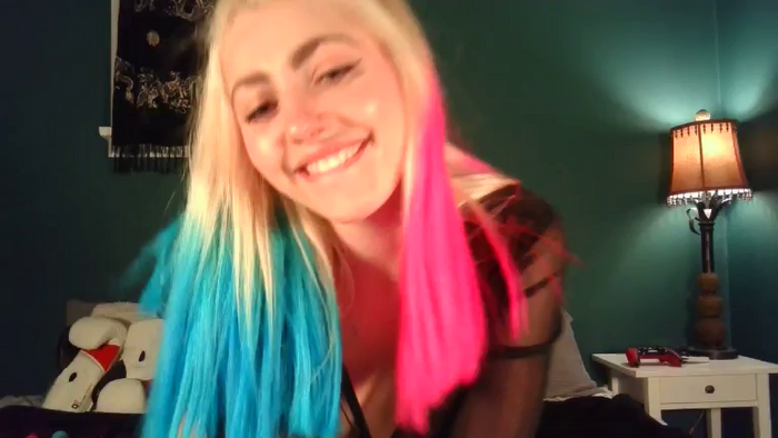 AlexMarieXOXO