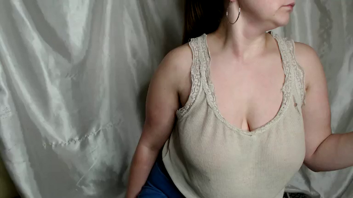 BettyGirlKiss