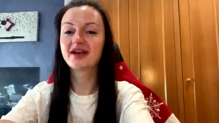 GloriaM