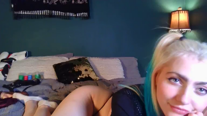 AlexMarieXOXO