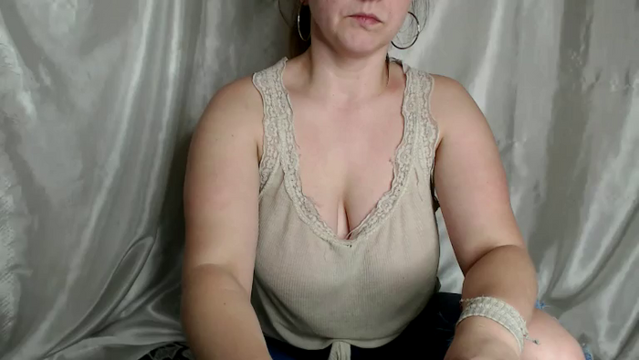 BettyGirlKiss