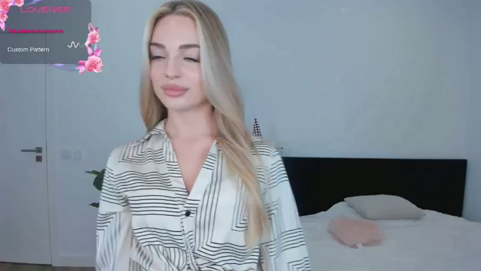 Nicole_youthfull18