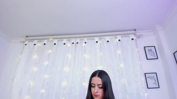 Anny_Adamss