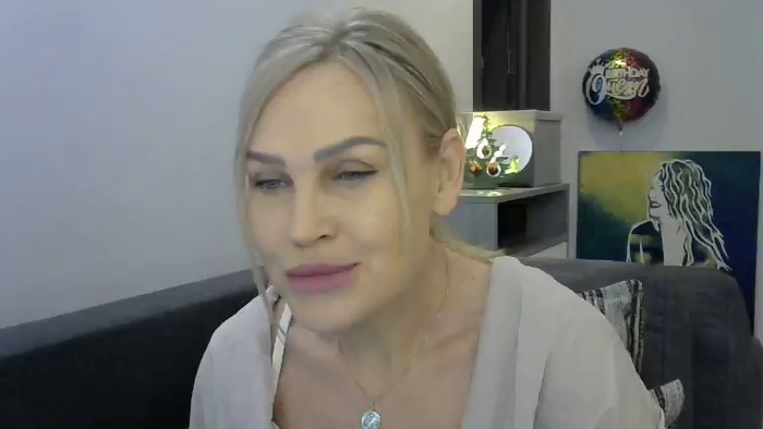 Evie_Paige