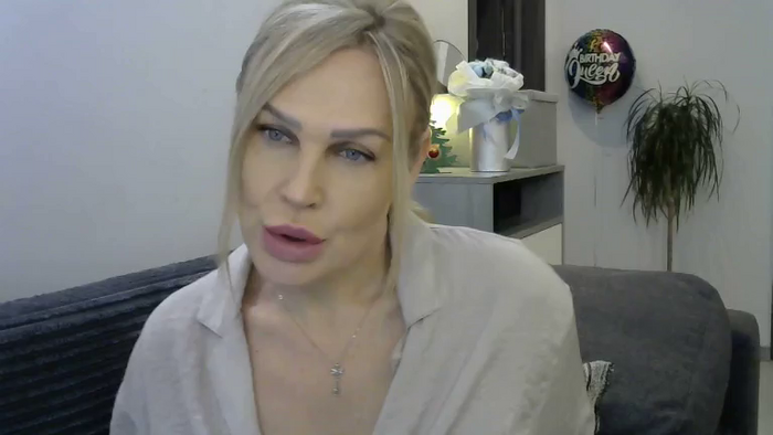Evie_Paige