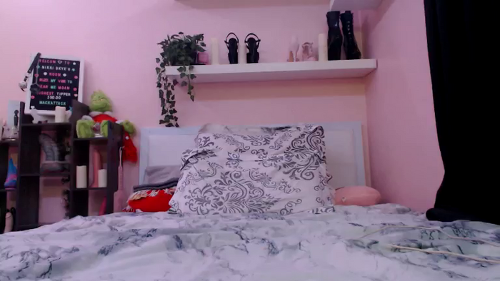 NikkiSkye