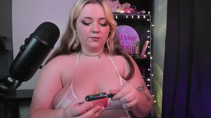 MaxineMoonxx