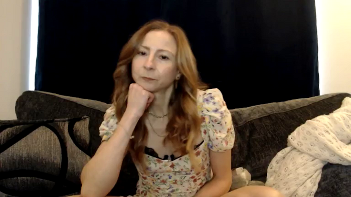 DakotaLustyLegs