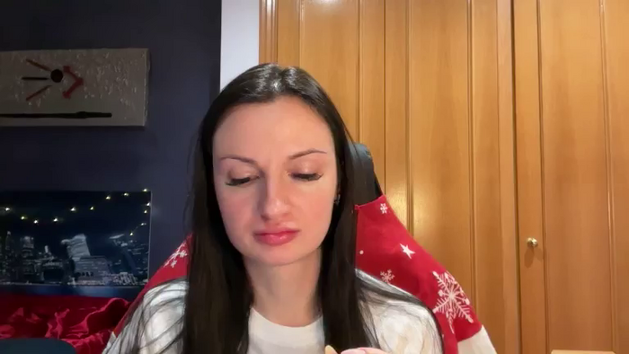 GloriaM