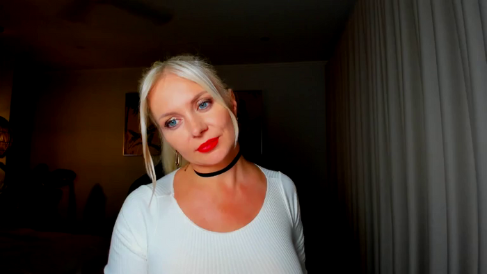 MsLindsayDevis