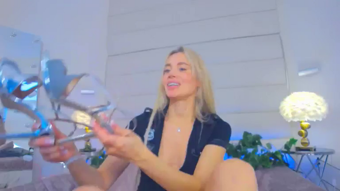 DahliaLay