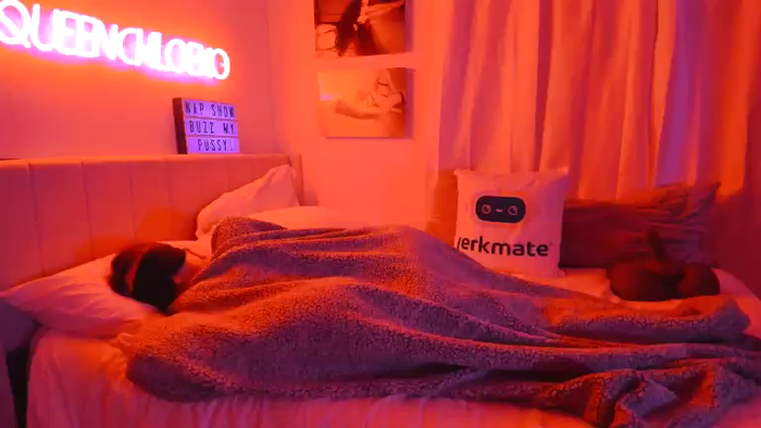 QueenChloeXO