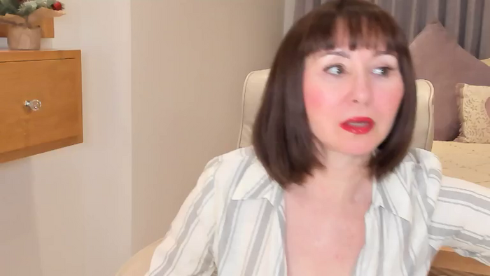 SaucyMilfSophia