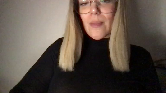 MistressLouUK
