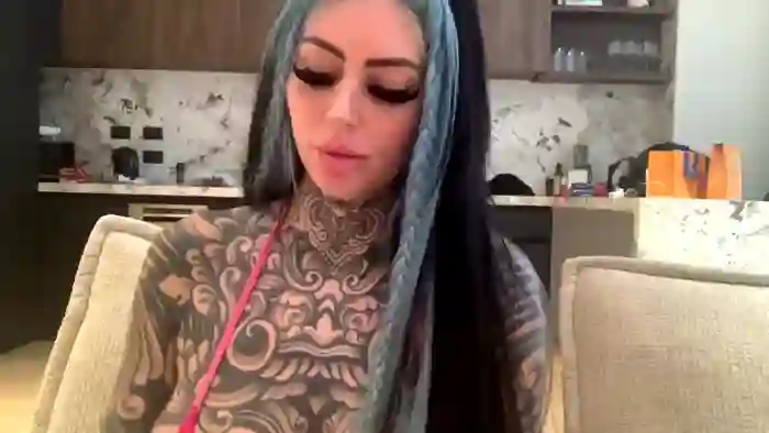 2025/01/04/streamate-izzykreame-03-58-11