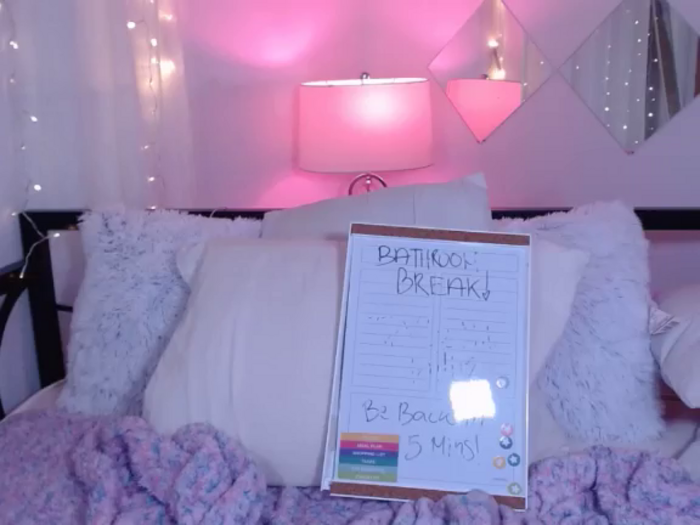 RaelynnWhitee