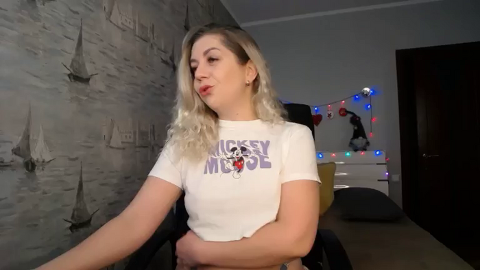 Nichole_Hill