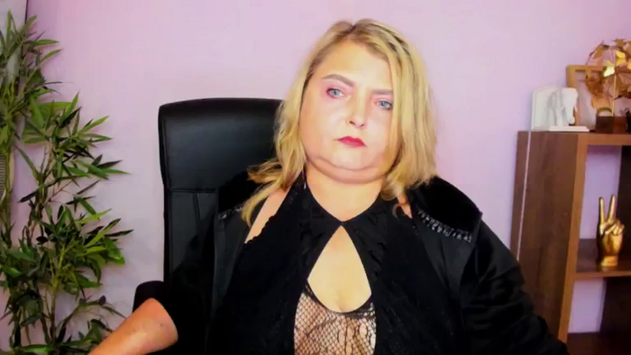 ElodiePLAYGIRL
