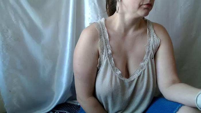 BettyGirlKiss