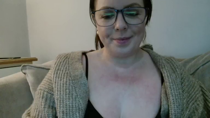 CurvyCourtneyUK