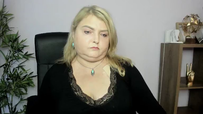 ElodiePLAYGIRL