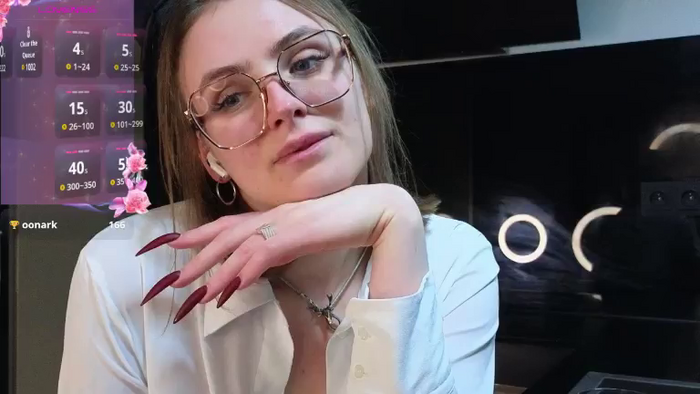 Sofi_Lewis