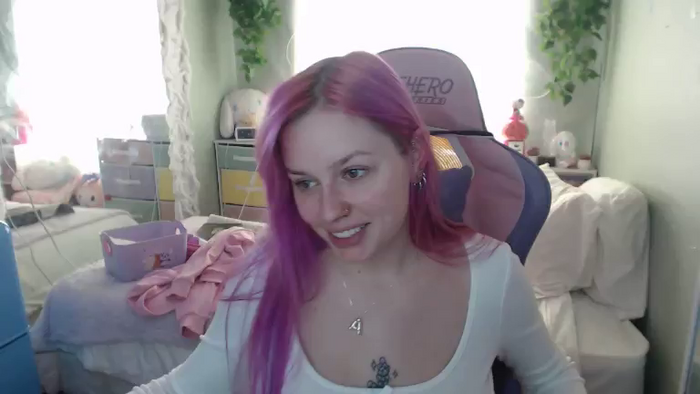 Angelina_Glass