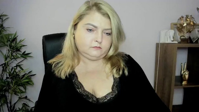 ElodiePLAYGIRL