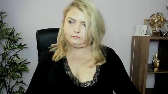 ElodiePLAYGIRL