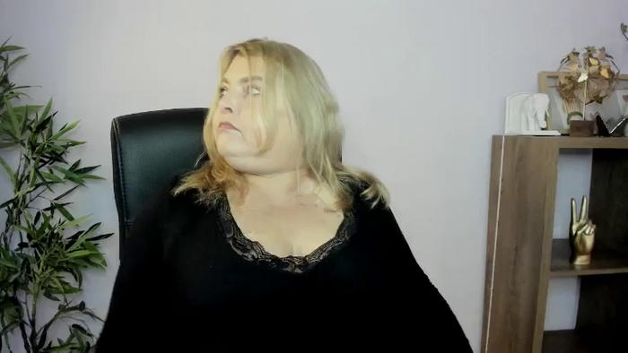 ElodiePLAYGIRL