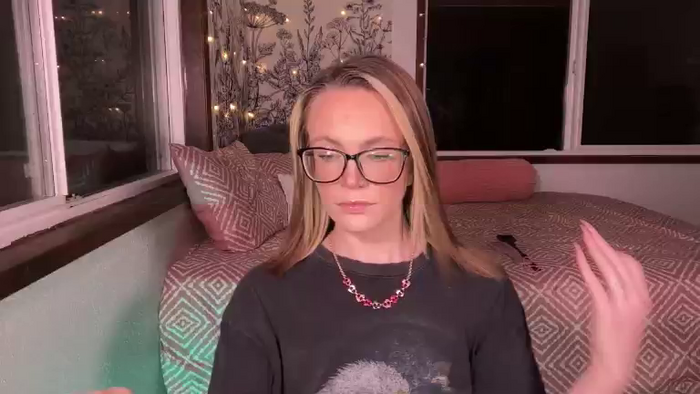 Halleheartly98