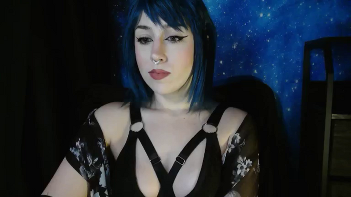 MissVikkiBlue
