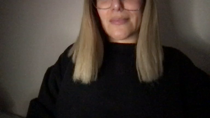MistressLouUK
