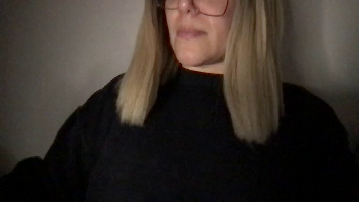 MistressLouUK