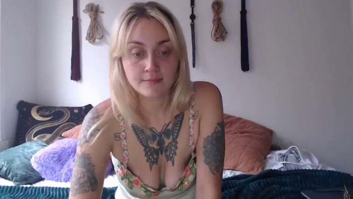Violet_Devine