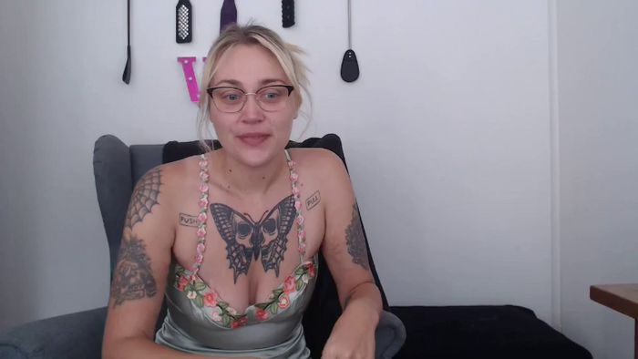 Violet_Devine