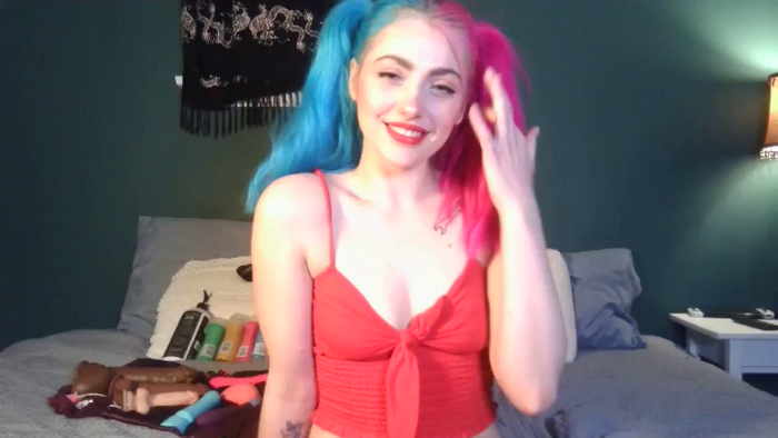AlexMarieXOXO