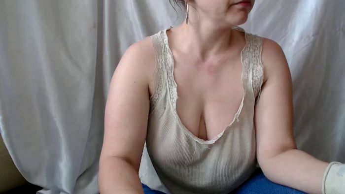 BettyGirlKiss