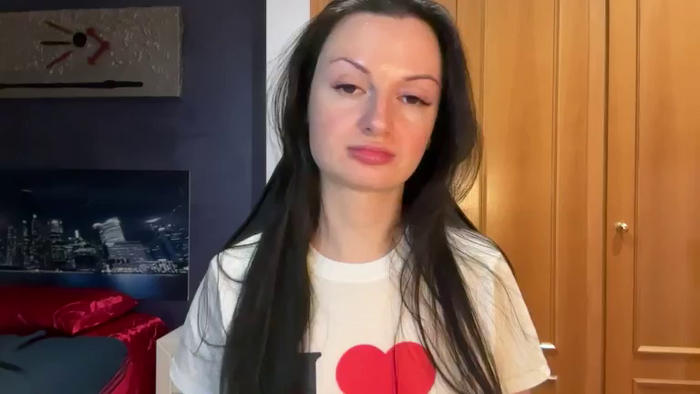 GloriaM
