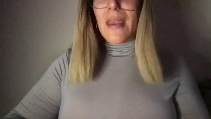 MistressLouUK