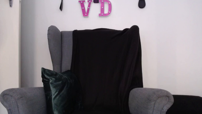 Violet_Devine