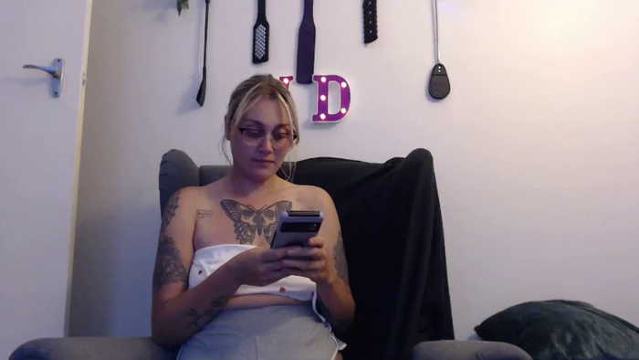 Violet_Devine